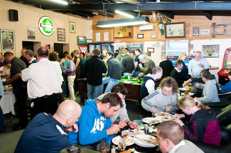 Hopper Inn Bar & Guest Accommodation Ballynaskreena Bagian luar foto